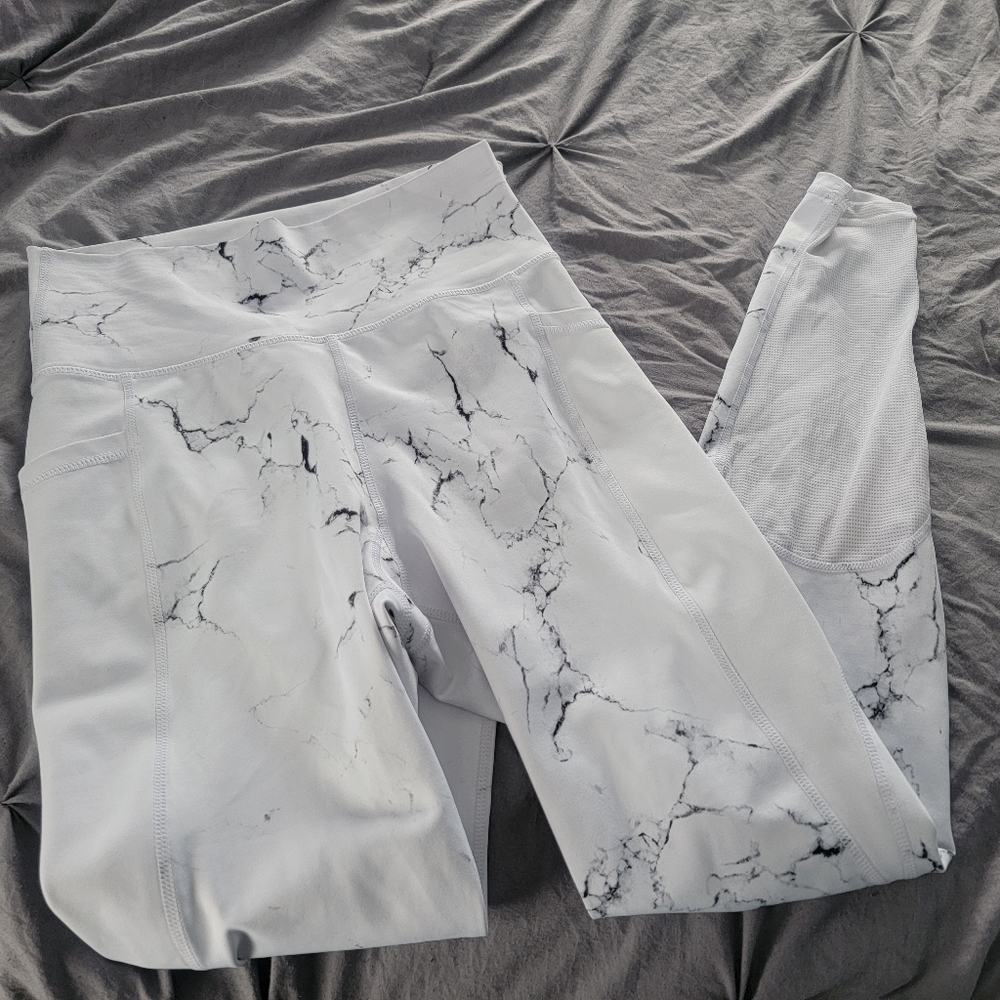 Buffbunny Marble Leggings, Size M